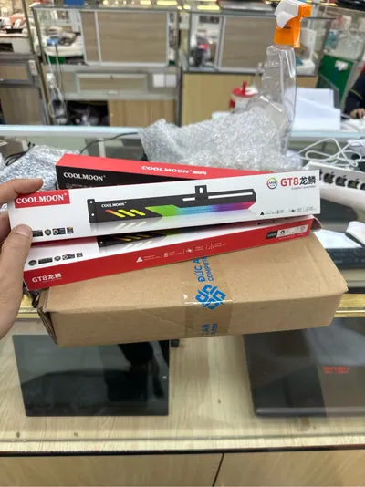 Giá Đỡ Card Màn Hình Coolmoon GT8 - LED RGB