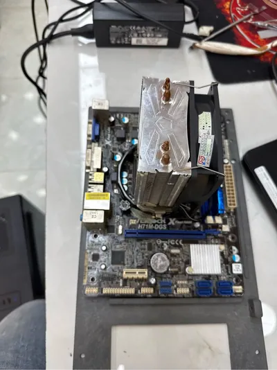 Main Asrock H71M-Dgs