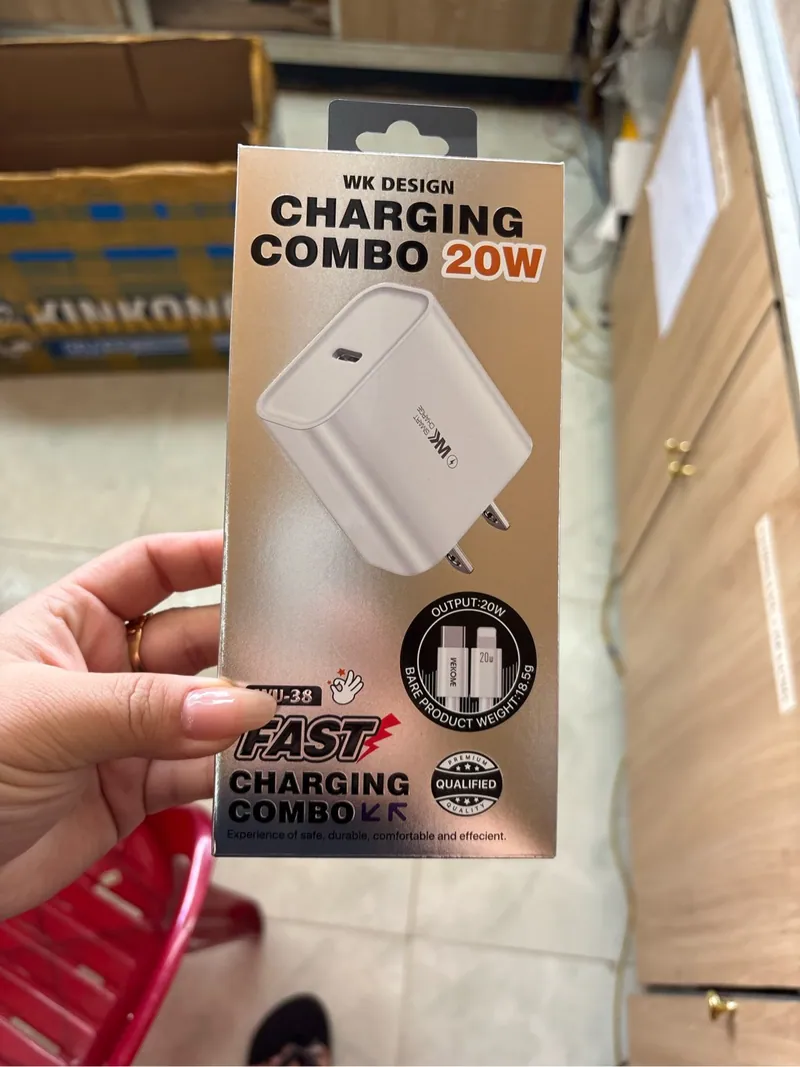 Bộ Sạc Wekome Wu-38 C-L