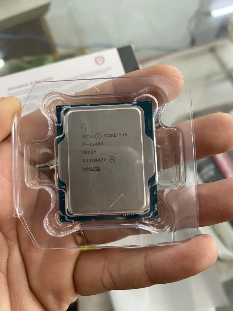 Chip I5 12400