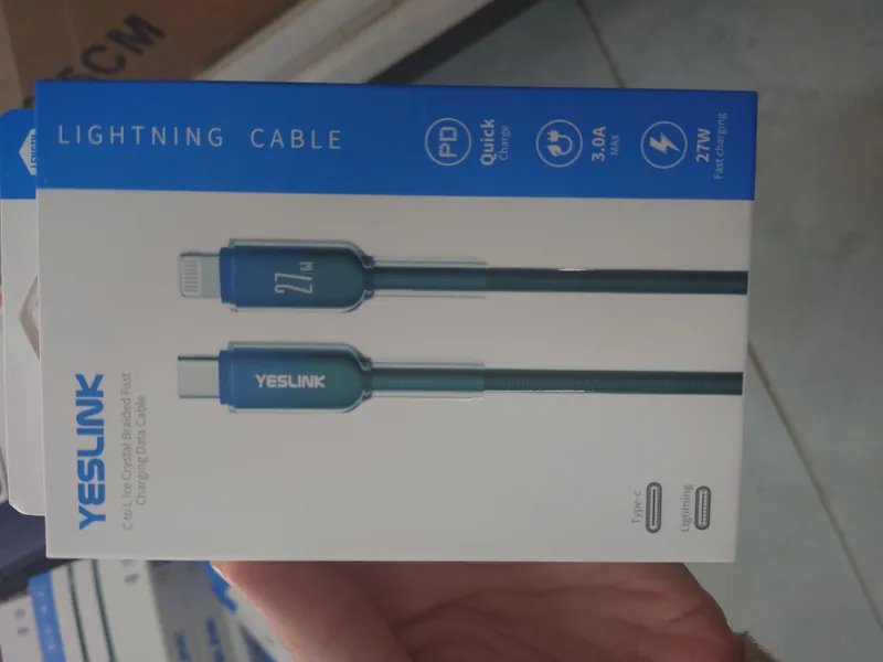 CÁP SẠC NHANH YESLINK TYPE C- LIGHTNING