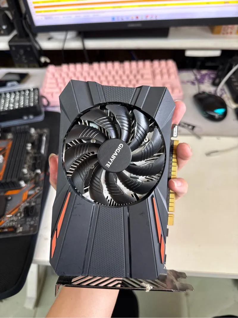 CARD MÀN HÌNH GIGABYTE GTX 1050 - 2G (SH)